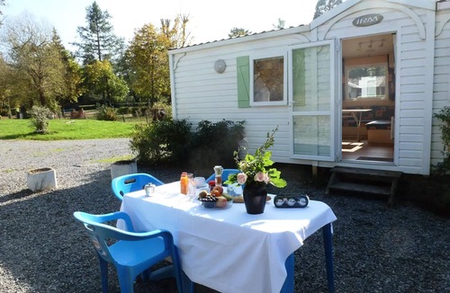 Saint-Honore-les-Bains Villa | Camping des Bains * - Cottage B9 2 persons