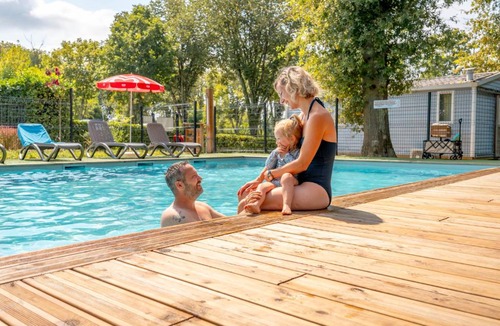 Salies-de-Bearn Hotel | Camping des Salines