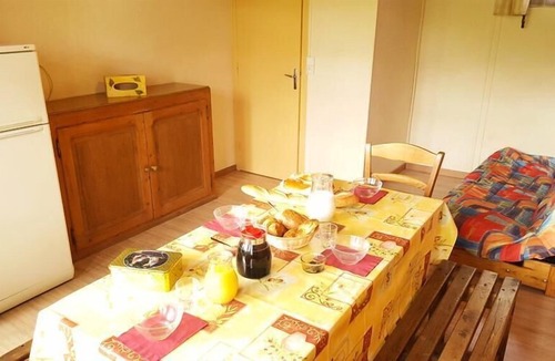 Pourcharesses Villa | Camping du Lac *** - 2 Room Chalet 3/5 People