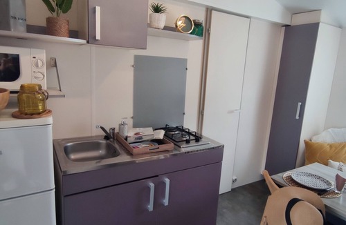 Saint-Pardoux RV Rental | Camping du Lac de Saint-Pardoux