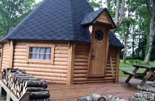 Priziac House | Camping Ecologique le Lac O Fées * - VIVIANE Mobilhome confort 31m2 1chambre + salon 2 personnes