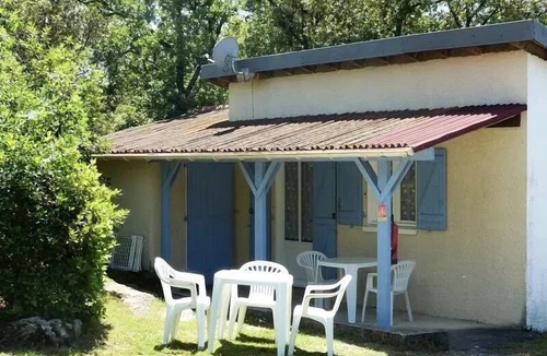 Brousses-et-Villaret Villa | Camping Flower Le Martinet Rouge * - 3 Room Bungalow 6 People
