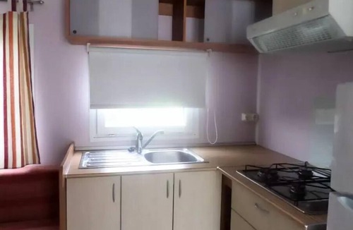 Brousses-et-Villaret House | Camping Flower Le Martinet Rouge * - Mobile Home 4 Rooms 6 People