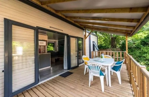 Brousses-et-Villaret House | Camping Flower Le Martinet Rouge * - Premium 3-room mobile home for 5 people