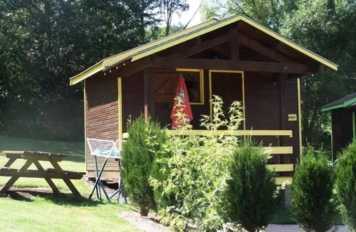 Saint-Paulien House | Camping Flower La Rochelambert * - Yellow Cabin 2 rooms 2/4 people Without Bathroom