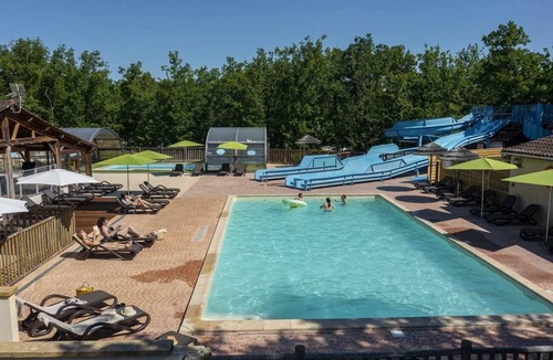 Castelnaud-la-Chapelle House | Camping 4 étoiles - Piscine - eeieab