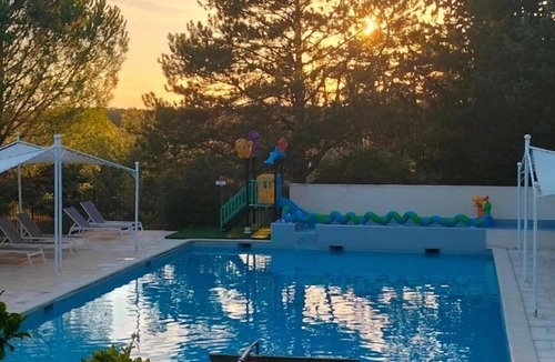 Chateauneuf-de-Gadagne House | Camping 3 étoiles - Piscine - ccbfii0