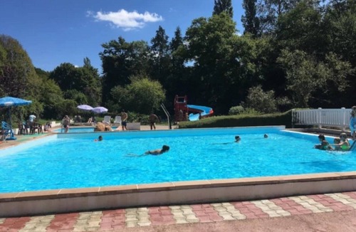 Saint-Honore-les-Bains House | Camping - Piscine - eeebdb