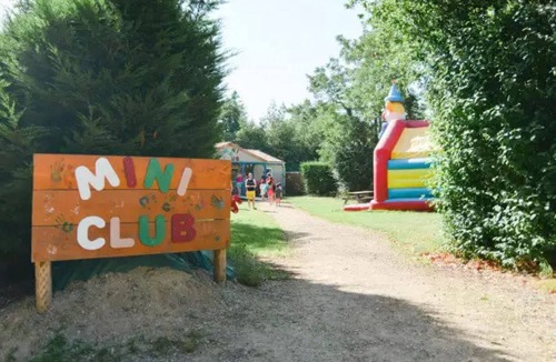 Saint-Julien-des-Landes House | Camping 5 étoiles - Piscine - eebdc0