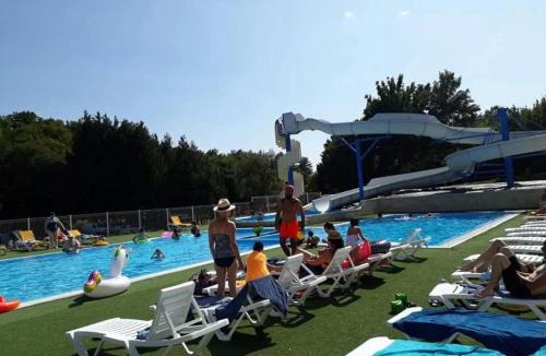 Saint-Mande-sur-Bredoire Other | Camping 3 étoiles - Piscine - ccbfa0c