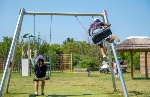 Saint-Yrieix-sur-Charente Other | Camping Seasonova Le Plan d'Eau