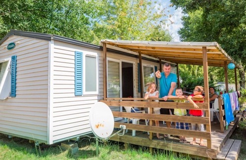Sainte-Eulalie-en-Born House | Camping 3 étoiles - Parc aquatique - ccbfgdh