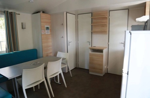 Villeneuve-les-Beziers House | Camping 4 étoiles - Piscine - ccaffce