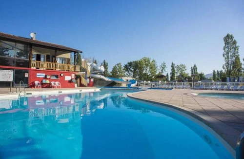 Condrieu House | Camping - Funpass inclus - Piscine - ccaegb0