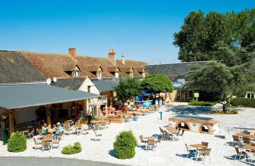 Coulanges House | Camping - Funpass inclus - Piscine - ccafeha