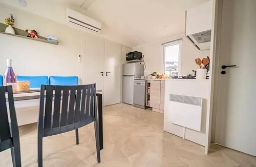 Brem Sur Mer House | Camping L'Océan * - 3 Room Leisure Mobile Home 4 People + TV