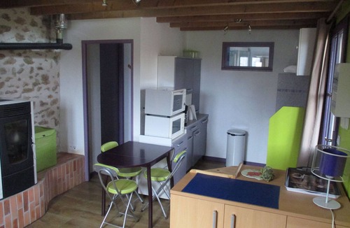 Bussiere-Dunoise RV Rental | Camping La Chevauchée