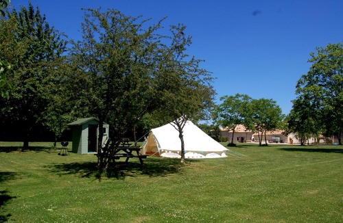 La Foret-de-Tesse Hotel | Camping La Forêt de Tessé