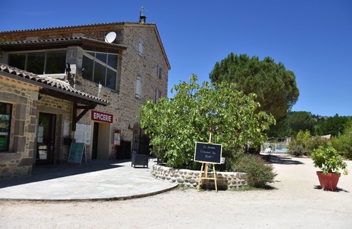Joyeuse House | Camping La Nouzarède Lodge 2 rooms