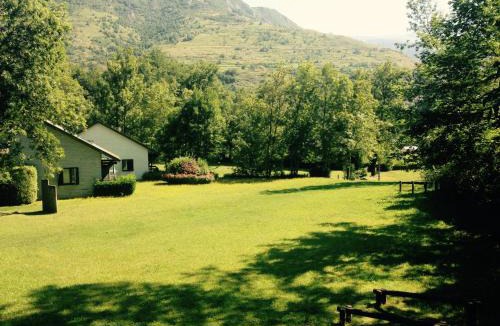 Luzenac Ski Chalet | Camping Le Castella