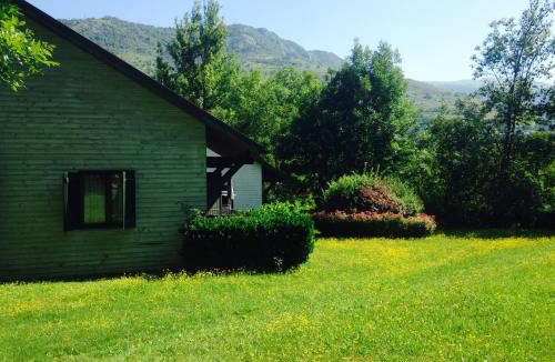 Luzenac Ski Chalet | Camping Le Castella