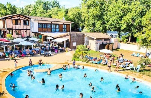 Castelnau-de-Montmiral House | Camping Le Chêne Vert*** - Cozy 4-Room Mobile Home for 6 People