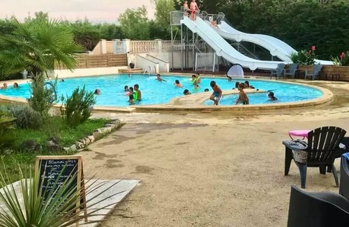 Castelnau-de-Montmiral House | Camping Le Chêne Vert* - Mobile home Comfort 4 rooms 6 people