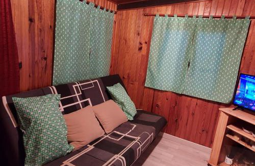 Sigean Ski Chalet | camping le pavillon