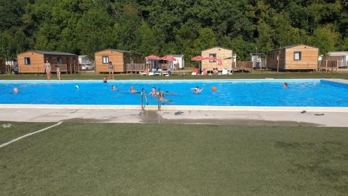 Lavelanet House | Camping Le Pré Cathare