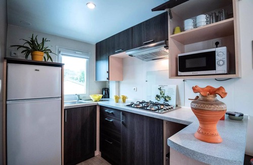 Severac-le-Chateau House | Camping les Calquieres* - Mobile Home Happy 3 Rooms 5 People Air Conditioned