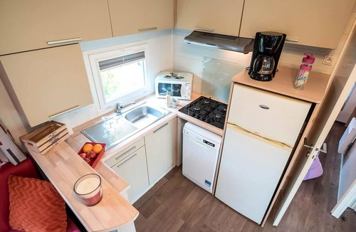 Severac-le-Chateau House | Camping les Calquieres* - Mobile Home Cozy 4 rooms 6 people Air-conditioned