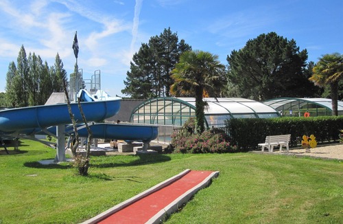 Tredrez-Locquemeau RV Rental | Camping Les Capucines