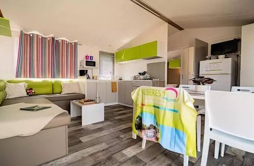 Laroque-des-Alberes House | Camping Les Albères * - Magical Mobile Home 4 Rooms 6/8 People Air-conditioned + TV