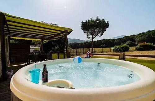 Laroque-des-Alberes House | Camping Les Albères * - Mobile Home Trio Premium 4 Rooms 6 People Jacuzzi + Air Conditioning + TV