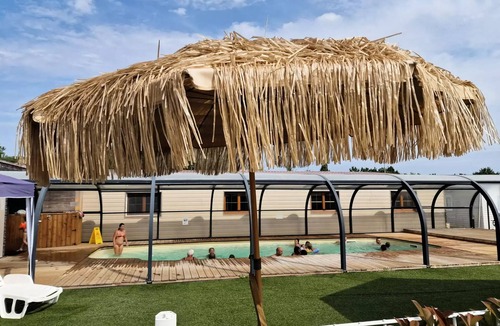 Sallertaine Cabin | Camping Les P'tites Maisons dans la Prairie * - Cabane David Crockett 4 people