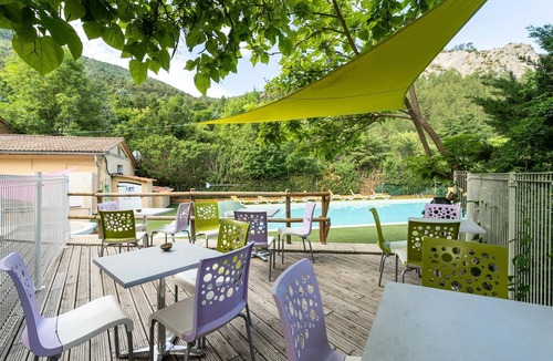 Orpierre House | Camping les Princes d'Orange* - Coco Sweet 2 rooms 4 people Without Sanitary