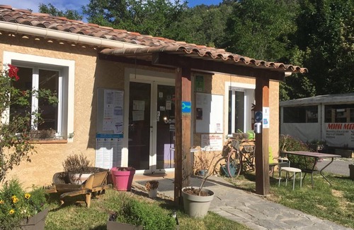 Orpierre House | Camping les Princes d'Orange ****: at the gates of Provence