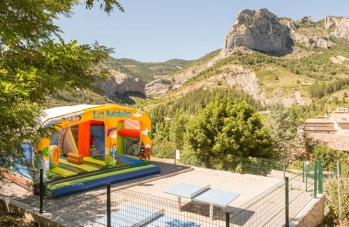 Orpierre House | Camping les Princes d'Orange ****: at the gates of Provence
