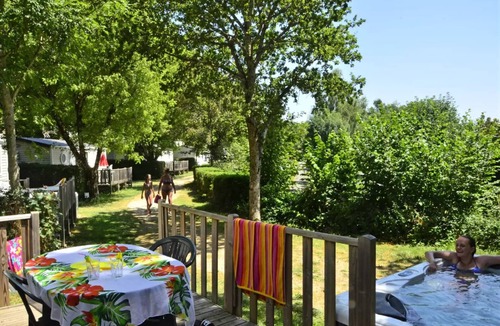 Pont-de-Salars House | Camping Les Terrasses du Lac* - 3-room mobile home 4/6 people Air-conditioned