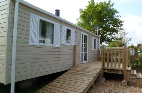 Mousseaux-sur-Seine RV Rental | Camping Loisirs des Groux