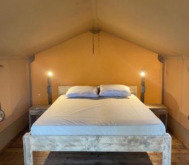 Torredembarra Other | Camping Miramar Playa - cama doble