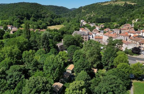 Montaigut-le-Blanc Other | Camping Onlycamp Le Pré