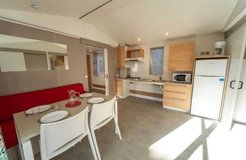 Serignan-Plage House | Camping - Parc aquatique - ccbb0ai