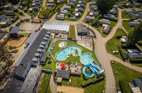 Ambon House | Camping - Parc aquatique - ccafh0e