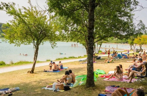 Clairvaux-les-Lacs House | Camping - Piscine - ccagfdc