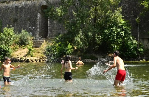 Cessenon-sur-Orb House | Camping Plage de l'Orb* - Mobile home 3 rooms 4/6 people Air-conditioned