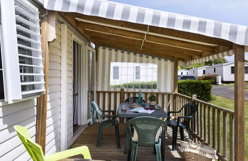 Landevieille House | Camping Romanée L'Evasion * - Comfort Mobile Home 3 Rooms 4 People + TV
