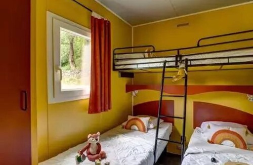 Privas Ski Chalet | Camping Sandaya Les Jardins De Privas **** - Chalet for 5 People