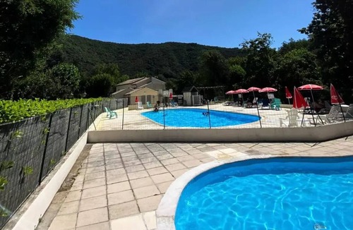 Pont d'Herault House | Camping the Gorges de l'Hérault* - Canvas bungalow 3 rooms 4/5 people Without toilet blocks