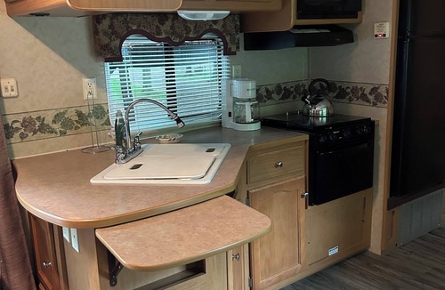 Clarence-Rockland House | Camping trailer SDD 2 - FourWind